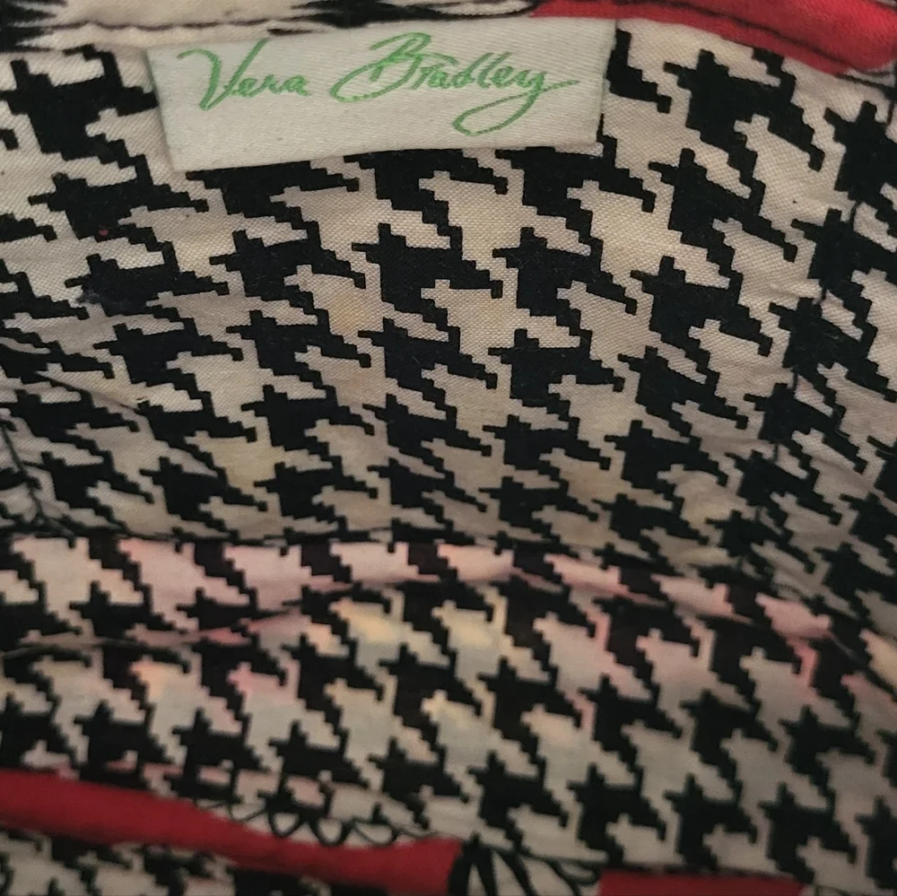 Vintage Vera Bradley red/white Quilted  cross body purse. - Picture 4 of 4